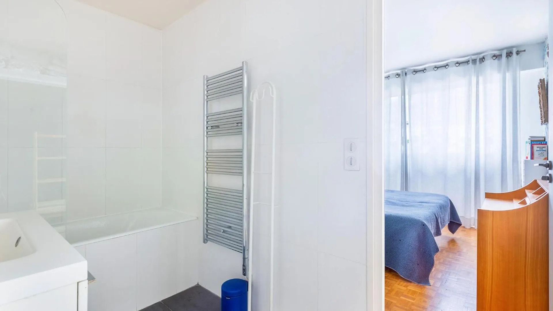 Awesome Apartment In Paris With Wifi Francja