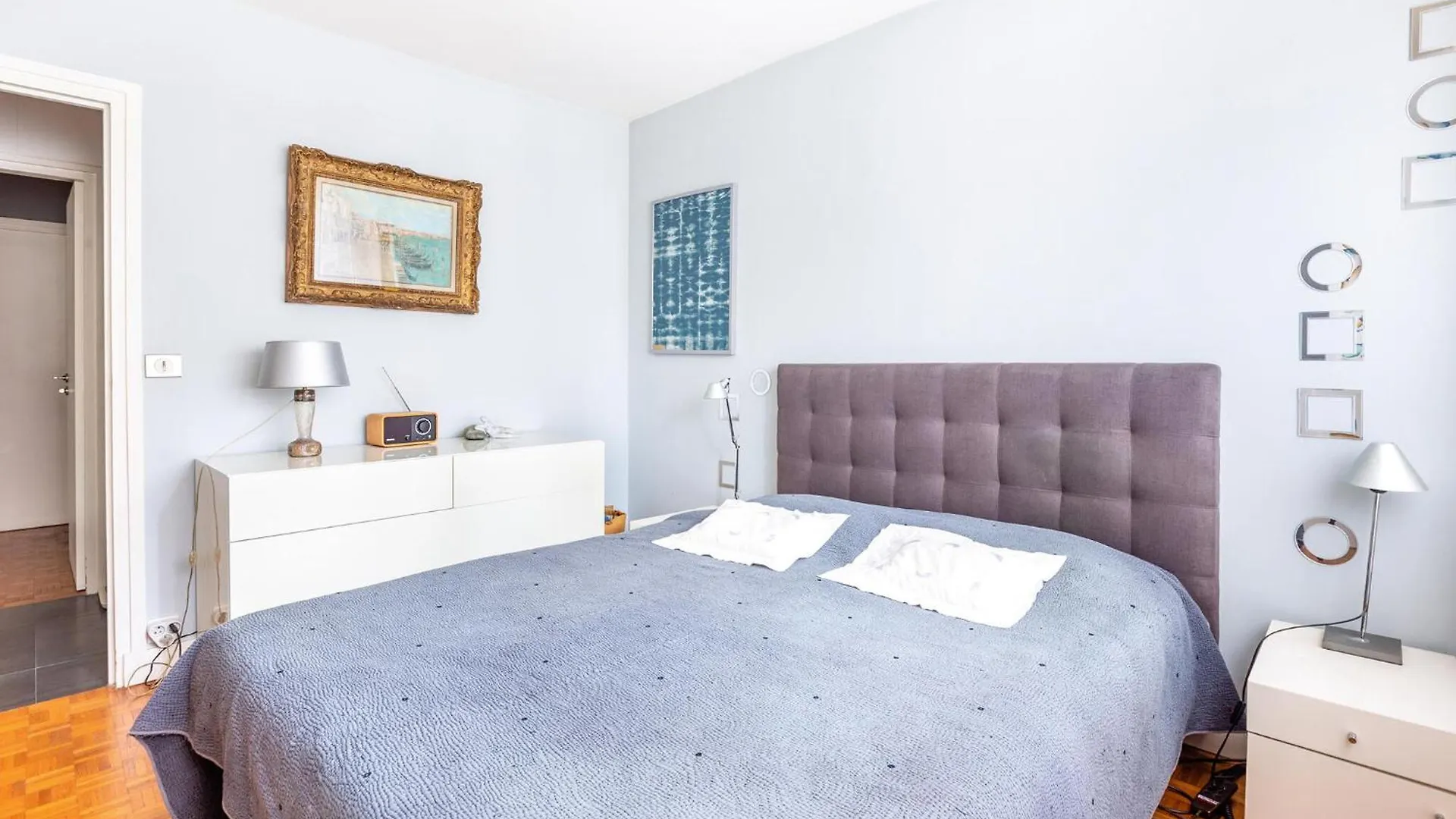 Awesome Apartment In Paris With Wifi