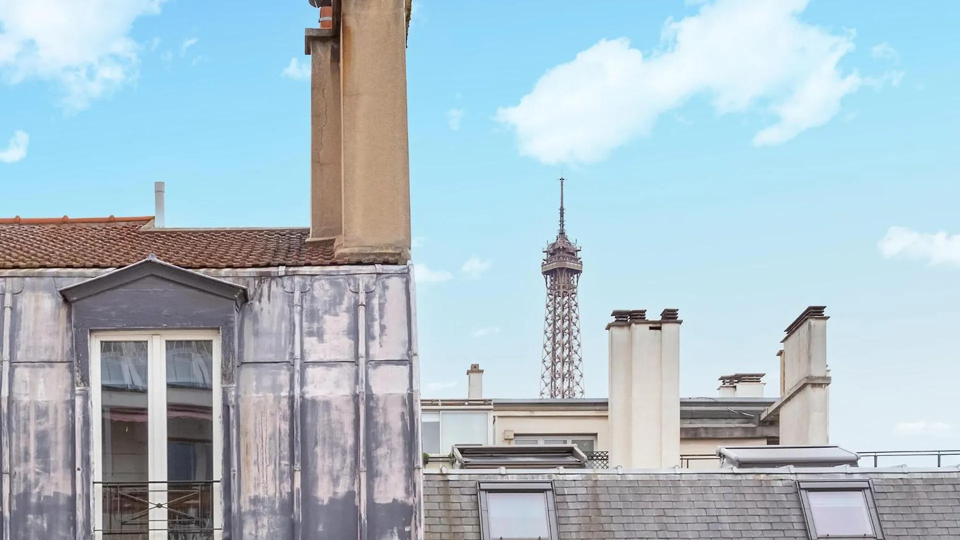 Awesome Apartment In Paris With Wifi